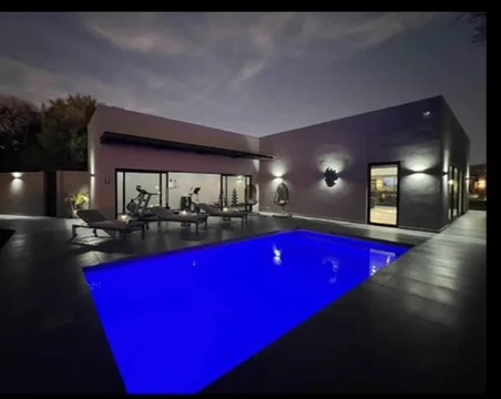 Safari lodge pool